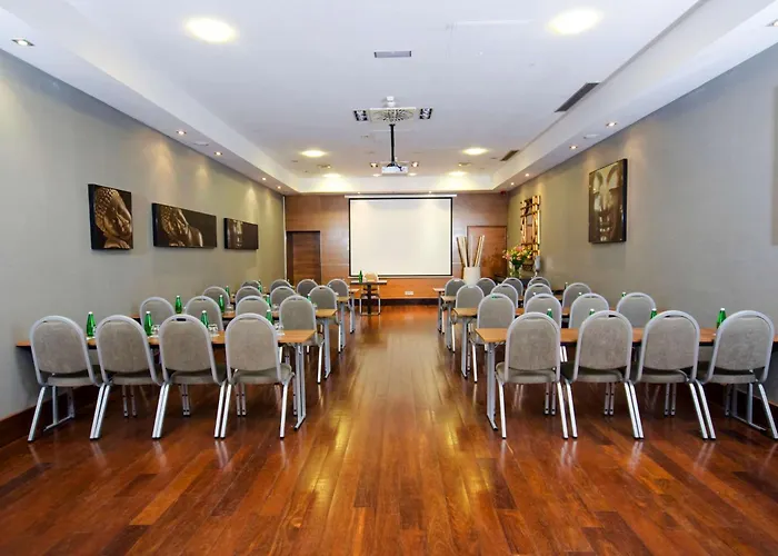 Hotel Nh Poznan